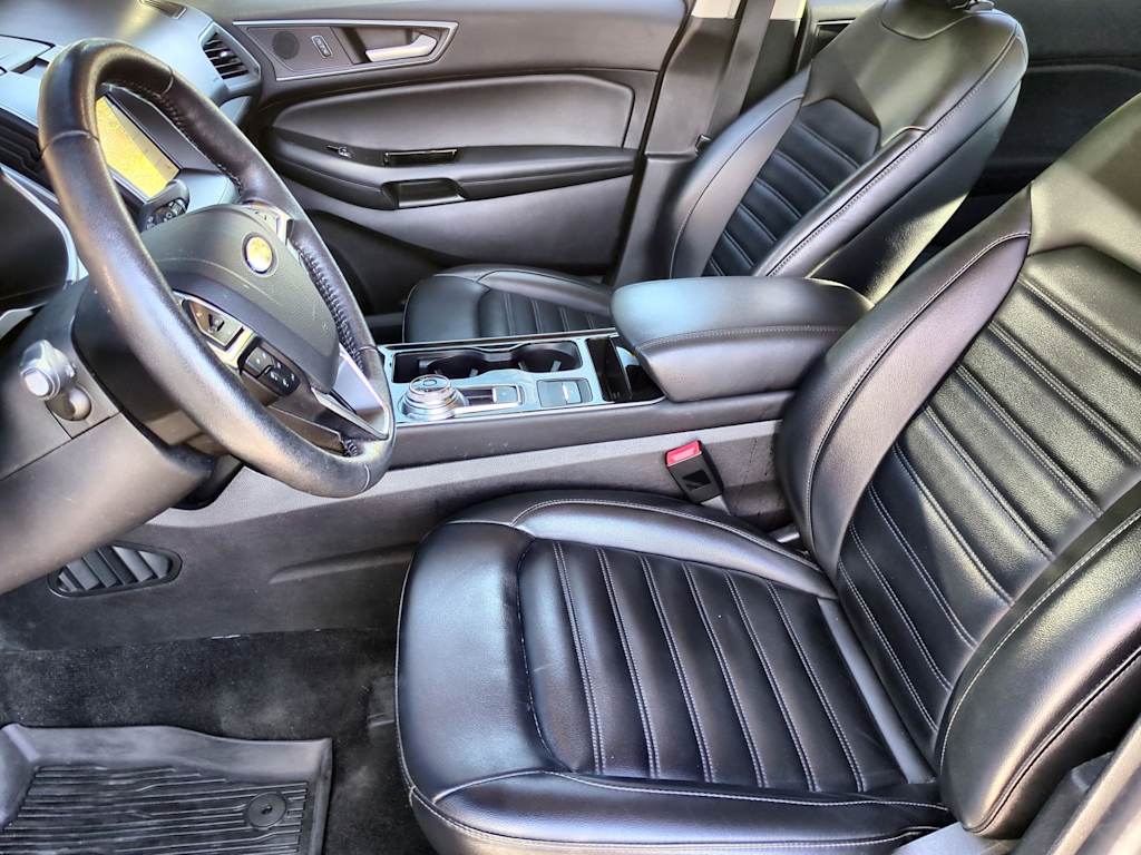 Thumbnail: 2019 Ford Edge - 10