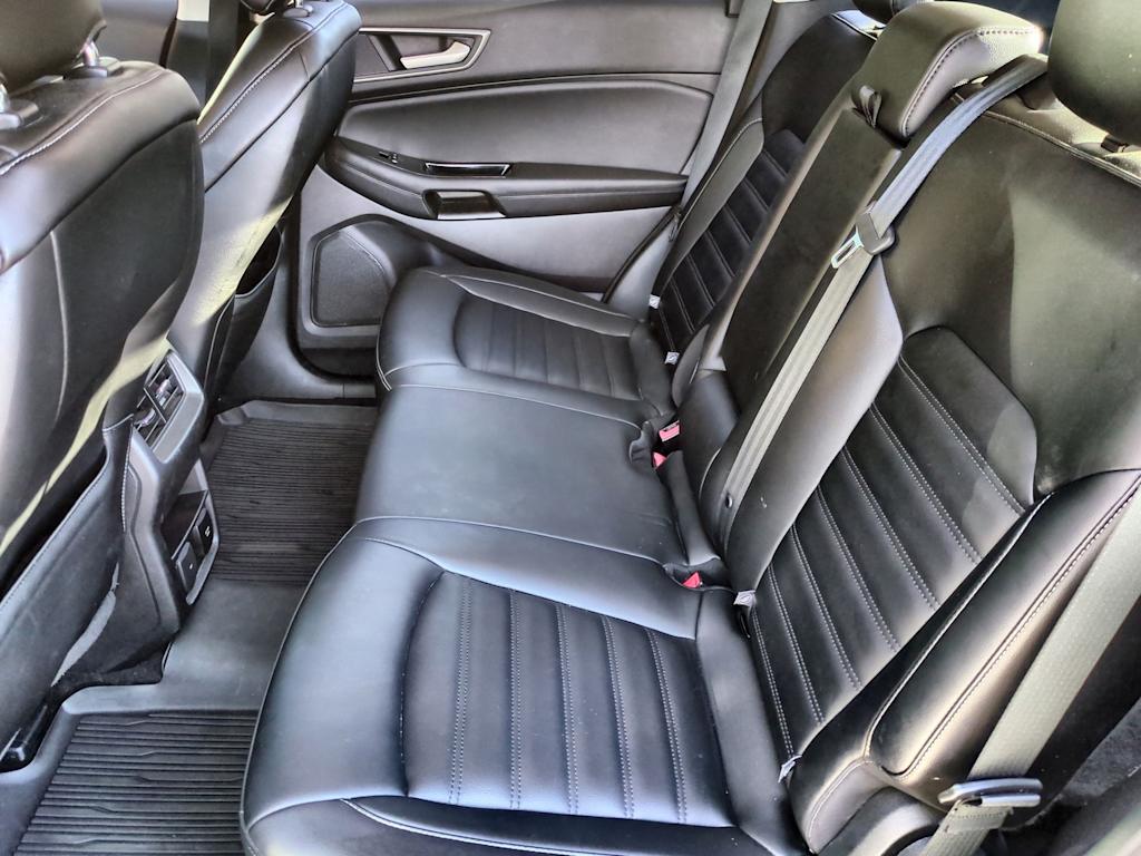 Thumbnail: 2019 Ford Edge - 26