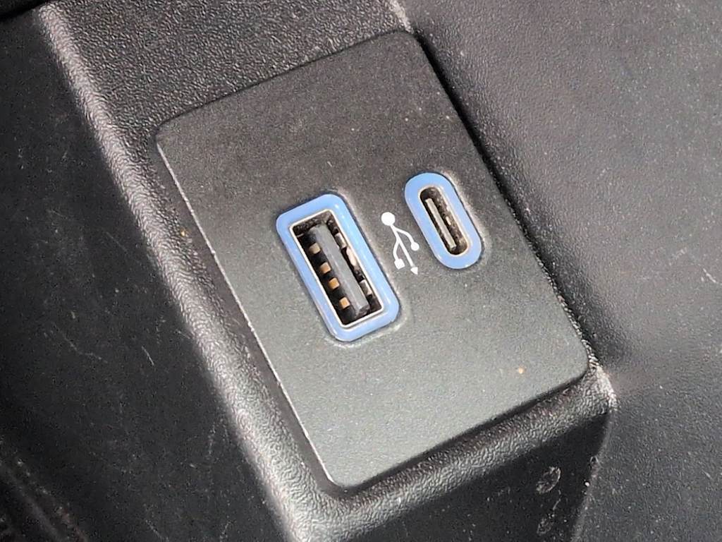 Thumbnail: 2024 Ford Edge - 15