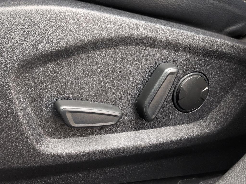 Thumbnail: 2024 Ford Edge - 25