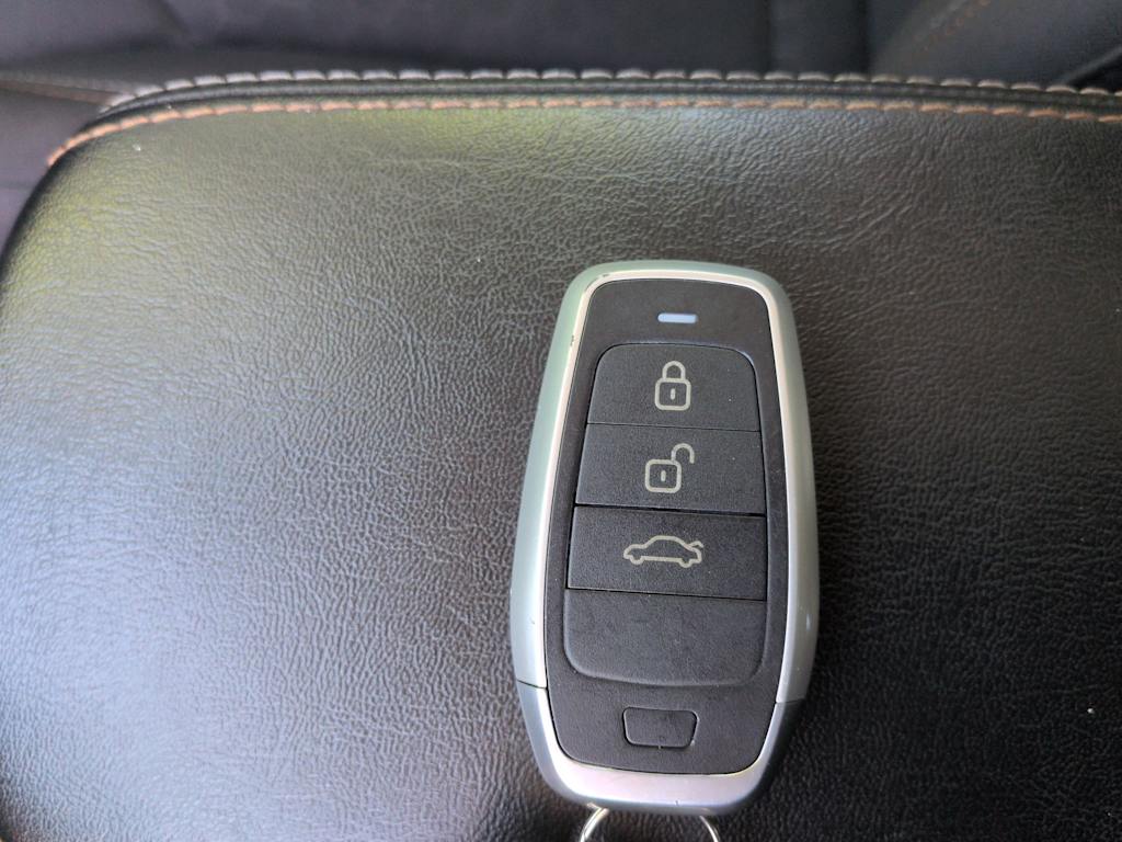 Thumbnail: 2019 Jeep Compass - 18