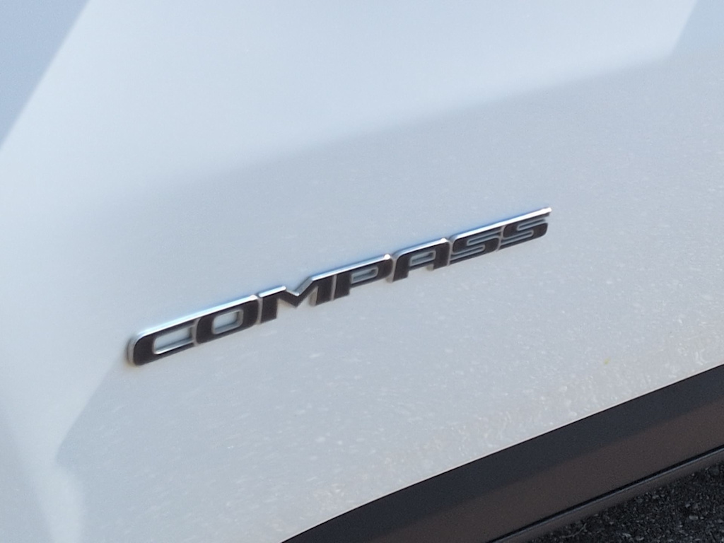 Thumbnail: 2019 Jeep Compass - 25