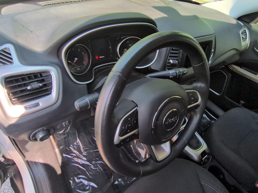 Thumbnail: 2019 Jeep Compass - 2