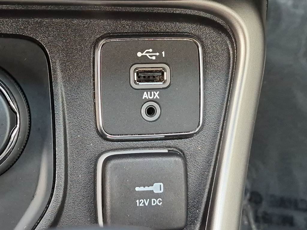 Thumbnail: 2021 Jeep Compass - 33