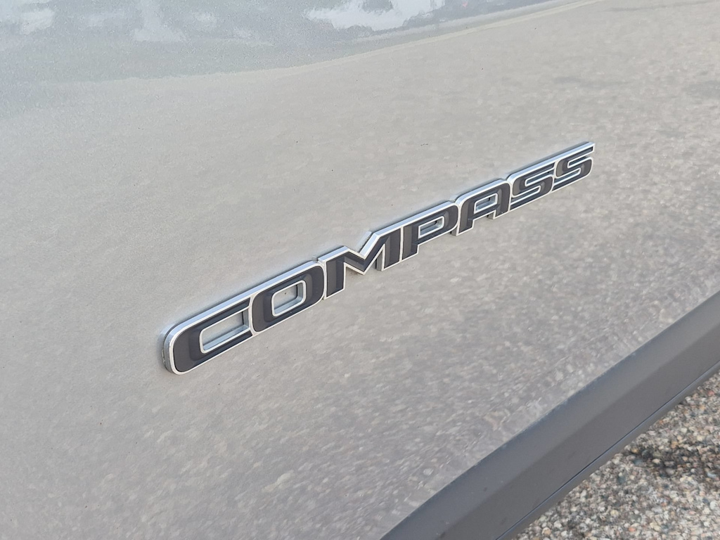 Thumbnail: 2018 Jeep Compass - 26