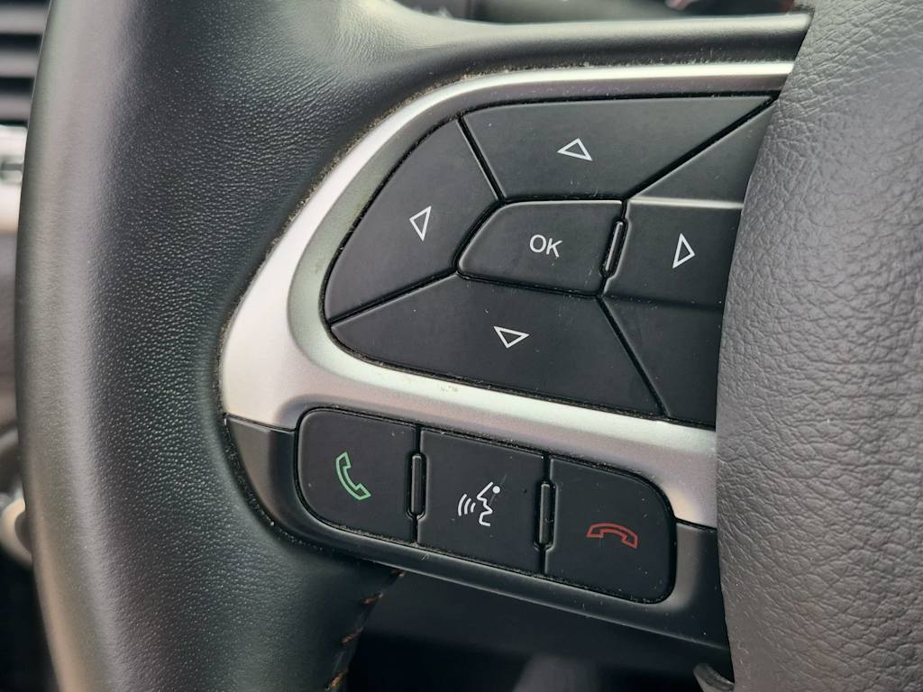 Thumbnail: 2018 Jeep Compass - 30