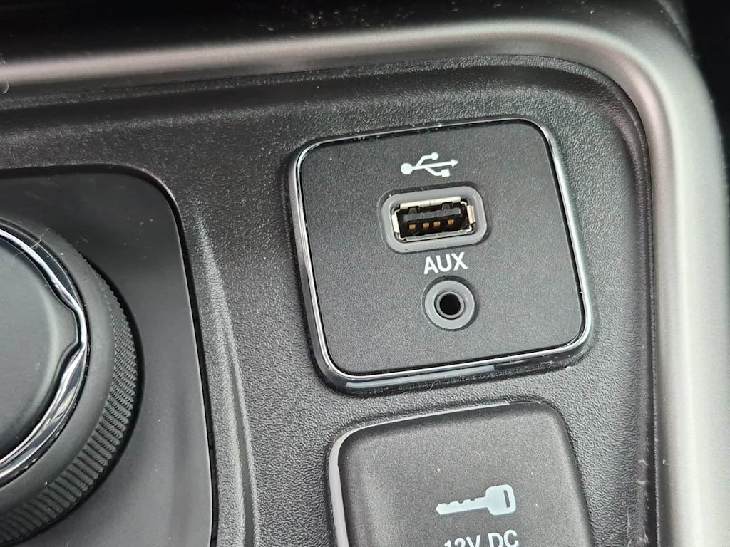 Thumbnail: 2018 Jeep Compass - 35