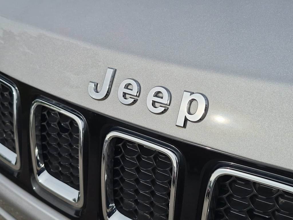 Thumbnail: 2018 Jeep Compass - 7