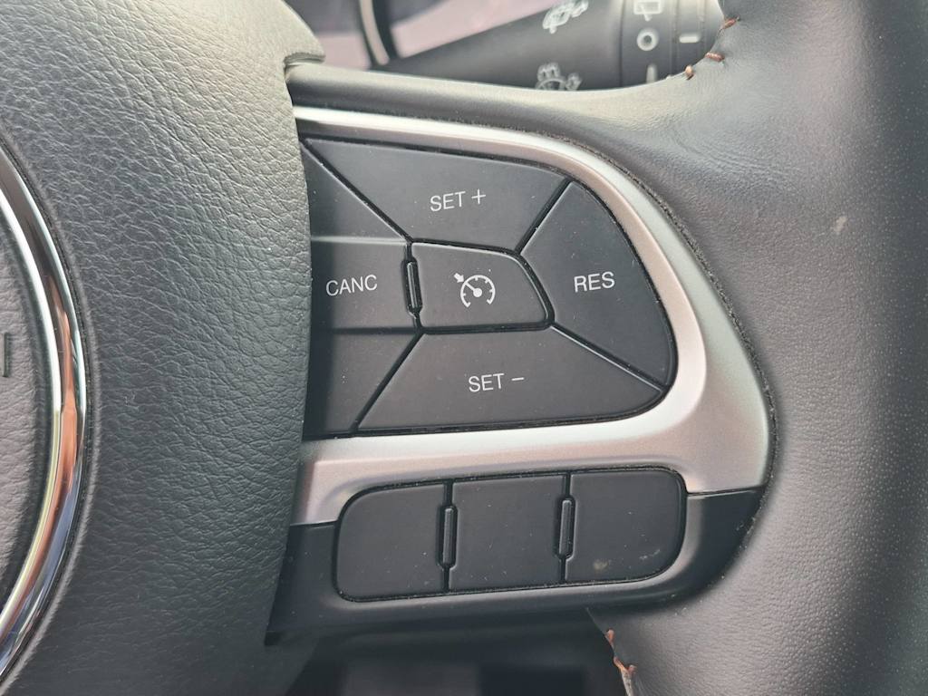 Thumbnail: 2018 Jeep Compass - 31