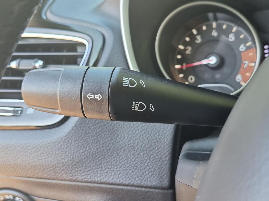 Thumbnail: 2019 Jeep Compass - 16