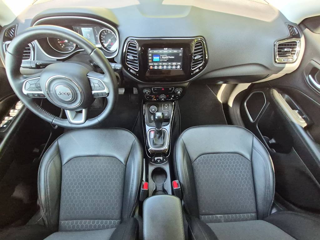 Thumbnail: 2019 Jeep Compass - 9
