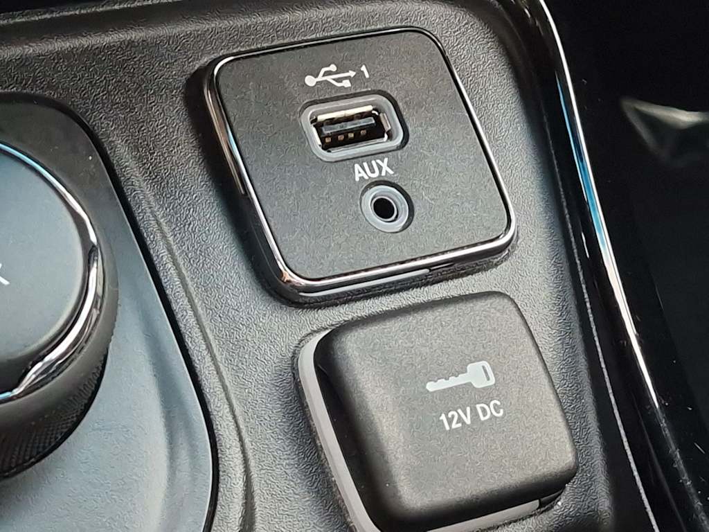 Thumbnail: 2020 Jeep Compass - 33