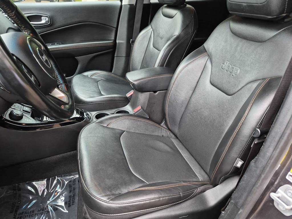 Thumbnail: 2020 Jeep Compass - 10