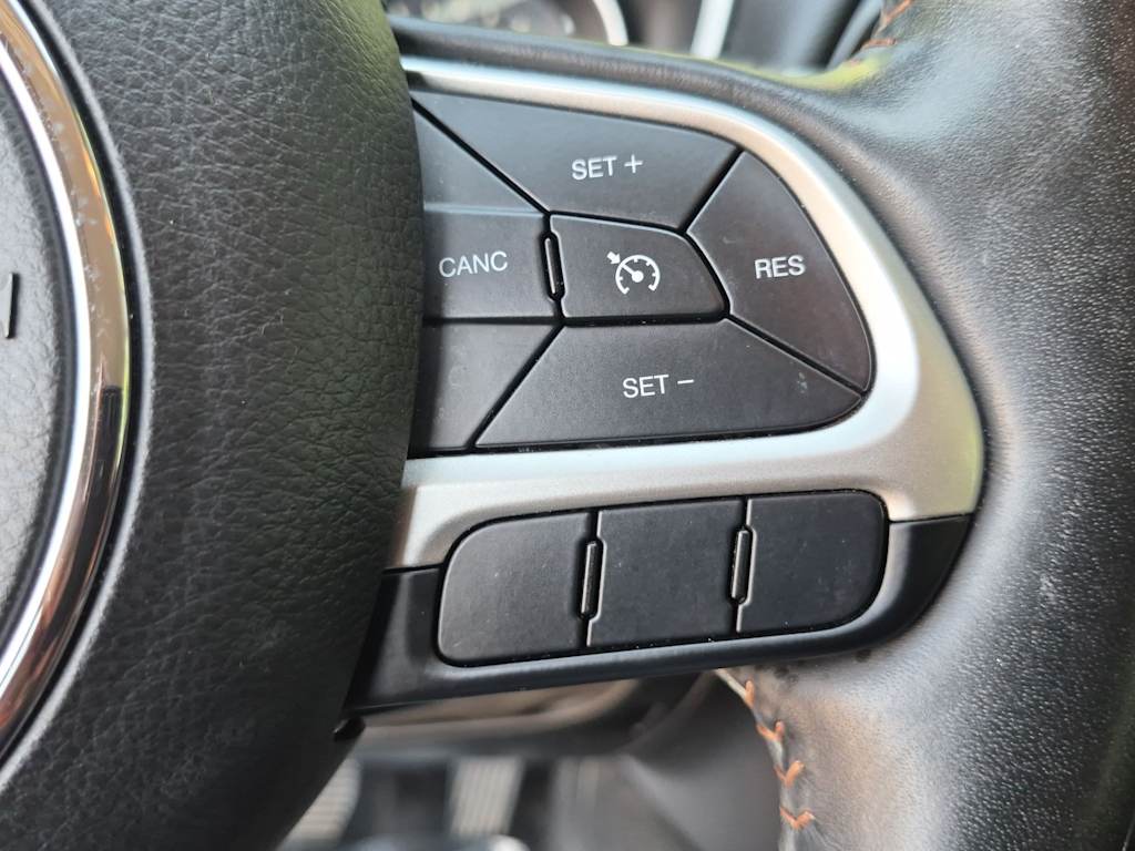 Thumbnail: 2018 Jeep Compass - 30