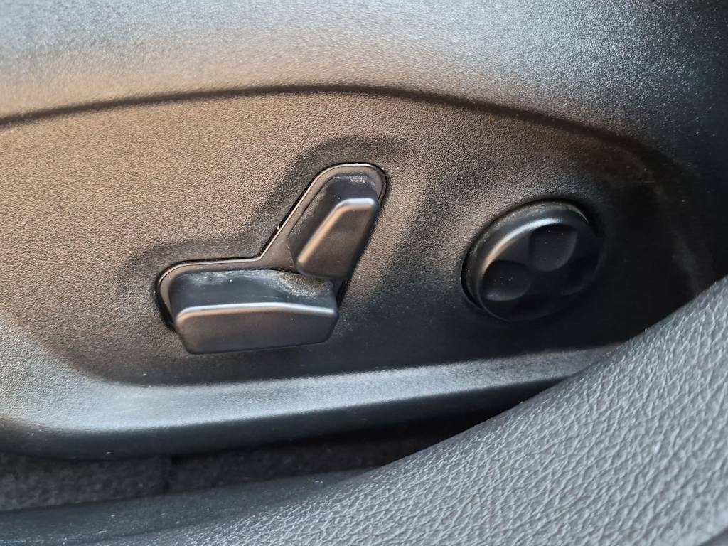 Thumbnail: 2018 Jeep Compass - 26