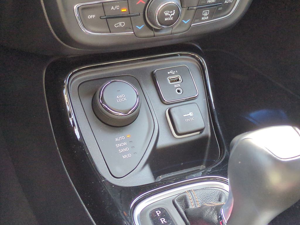 Thumbnail: 2021 Jeep Compass - 15