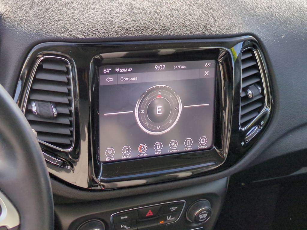 Thumbnail: 2021 Jeep Compass - 32