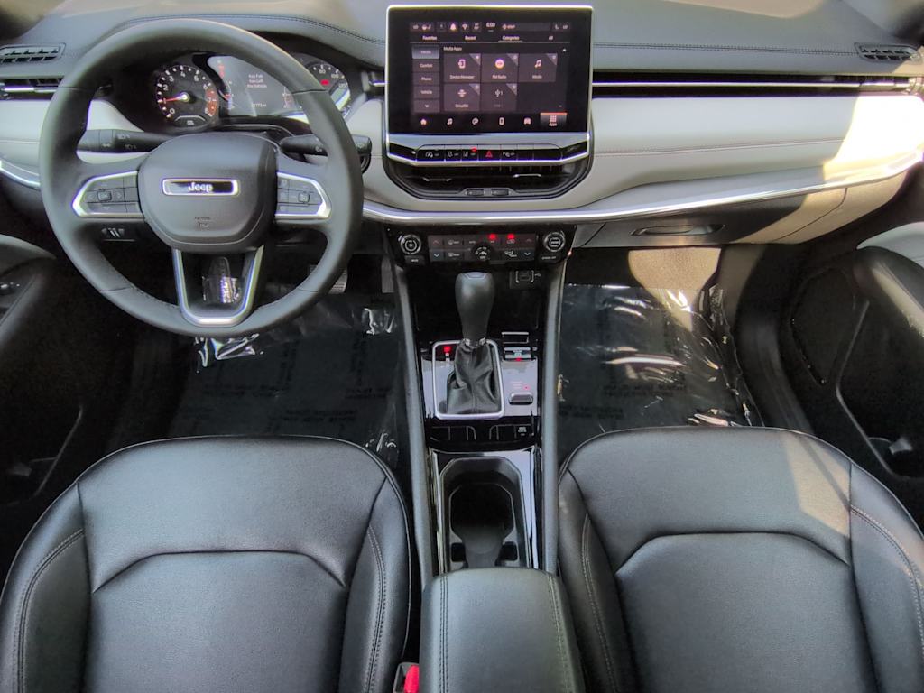Thumbnail: 2024 Jeep Compass - 8