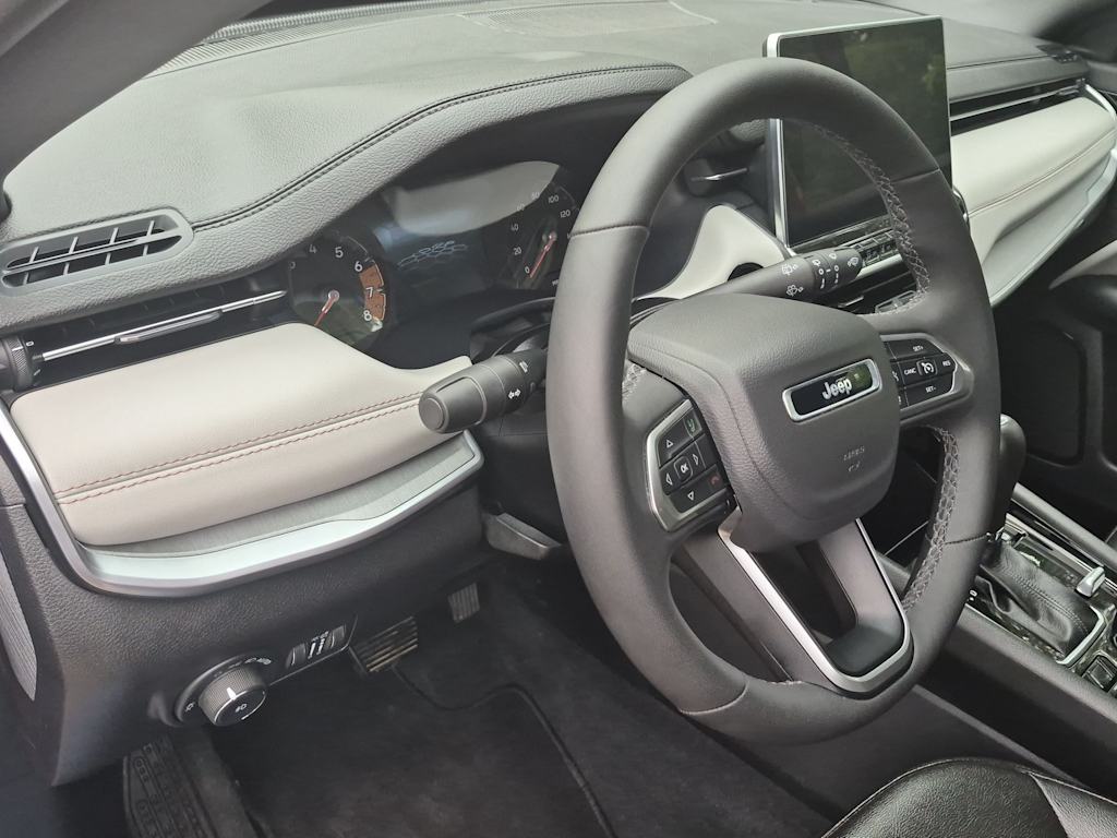 Thumbnail: 2025 Jeep Compass - 24