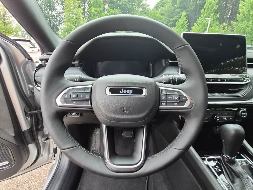 Thumbnail: 2025 Jeep Compass - 13
