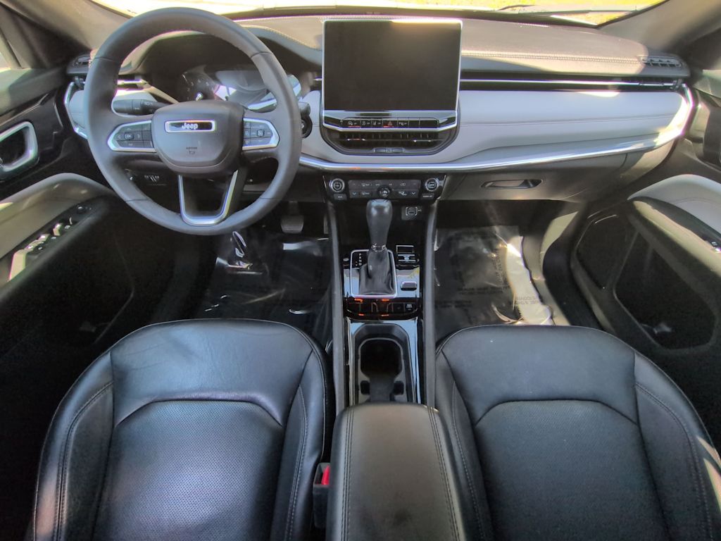 Thumbnail: 2023 Jeep Compass - 9