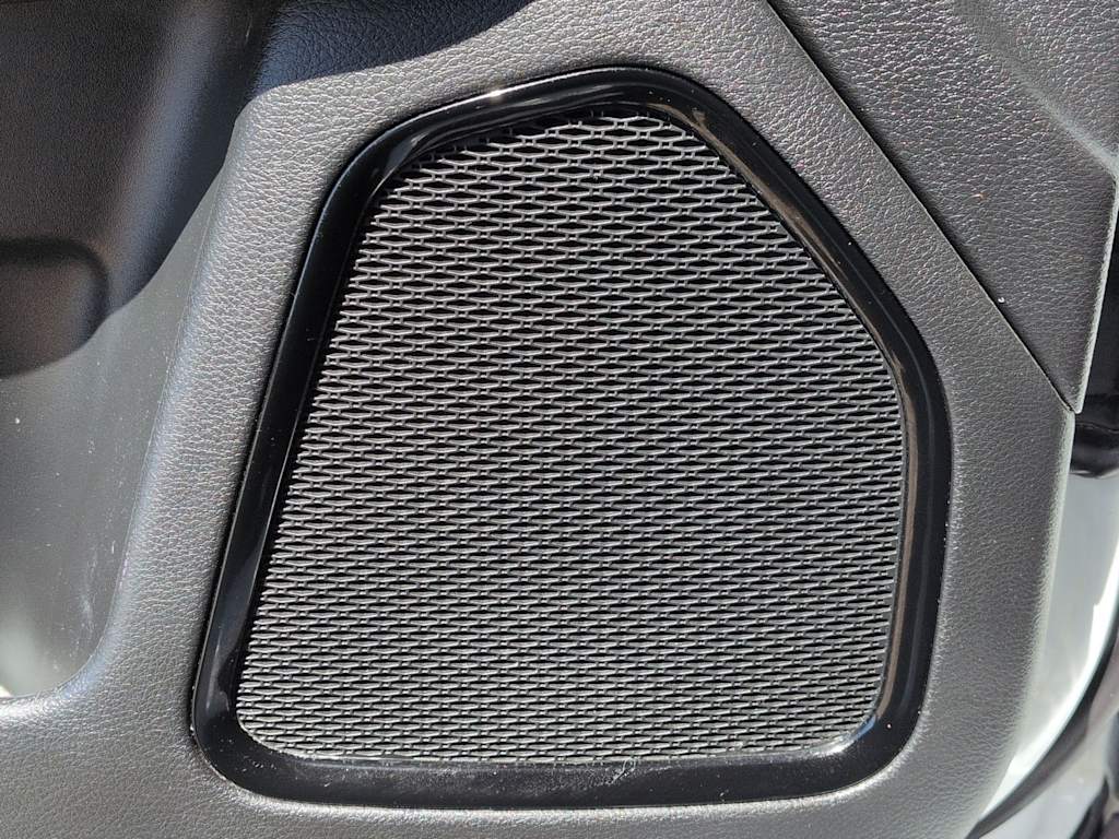 Thumbnail: 2023 Jeep Compass - 34
