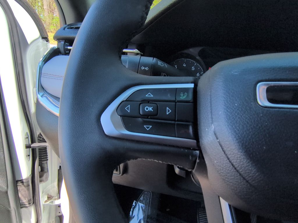 Thumbnail: 2023 Jeep Compass - 28