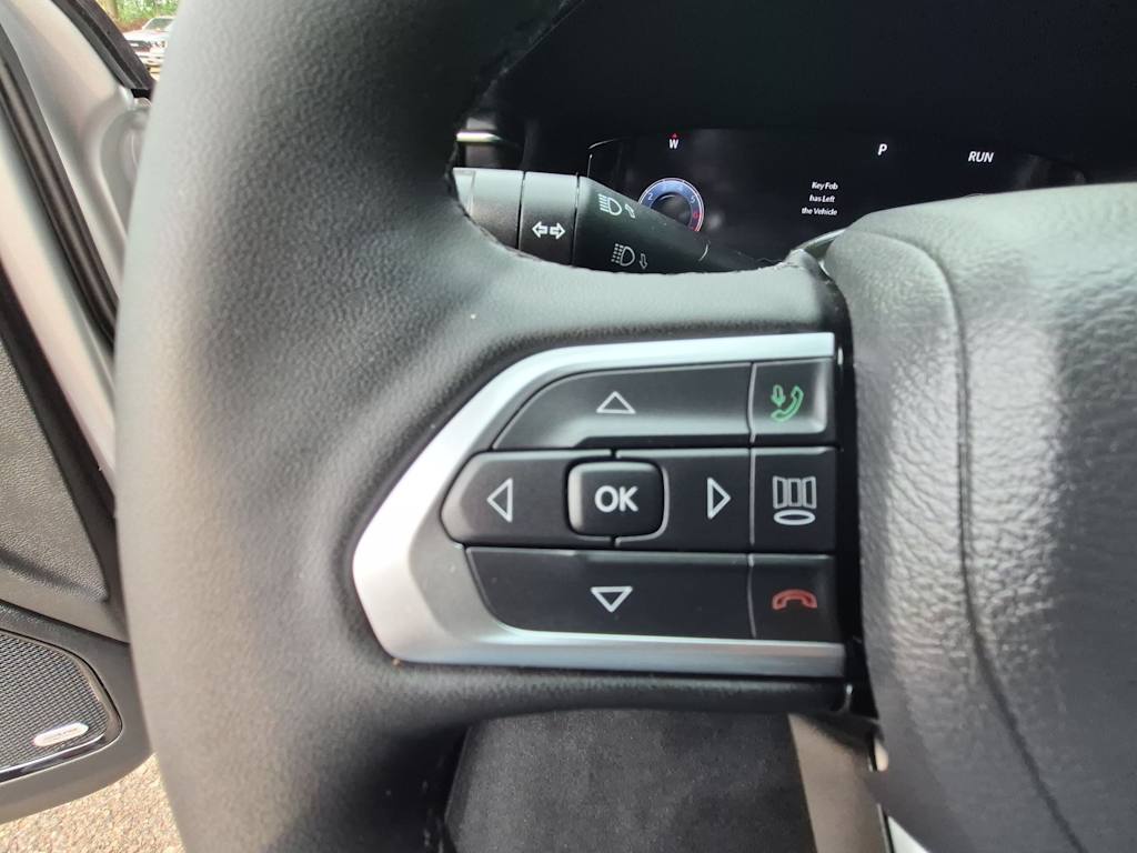 Thumbnail: 2025 Jeep Compass - 32