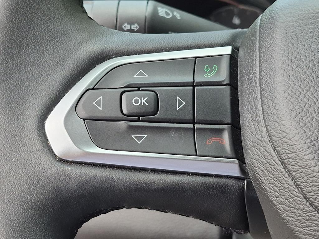 Thumbnail: 2023 Jeep Compass - 30
