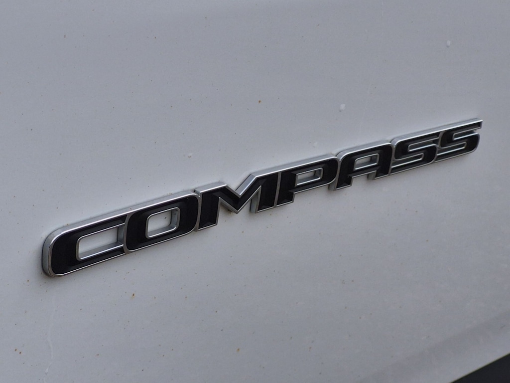 Thumbnail: 2023 Jeep Compass - 26