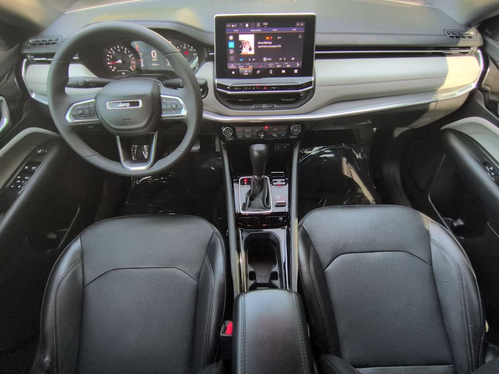 Thumbnail: 2023 Jeep Compass - 9