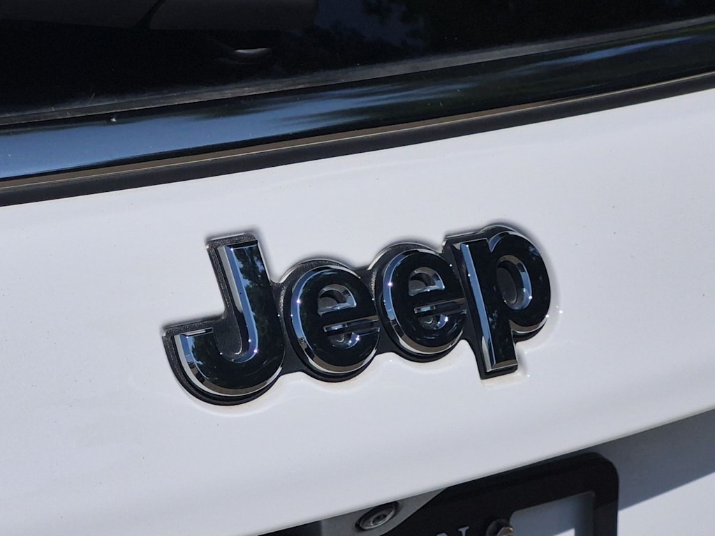 Thumbnail: 2025 Jeep Compass - 25
