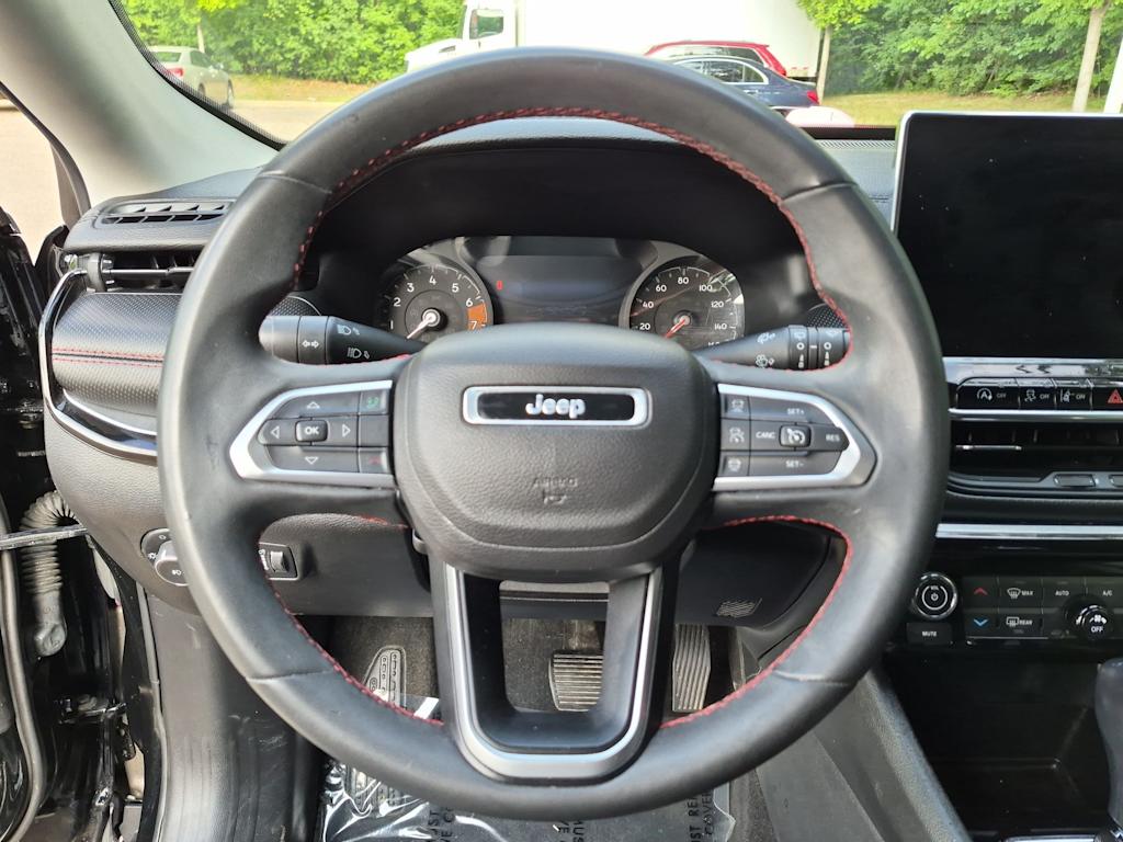Thumbnail: 2022 Jeep Compass - 12