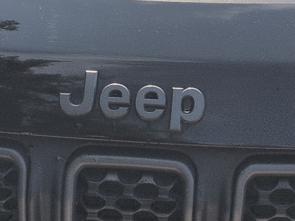 Thumbnail: 2023 Jeep Compass - 6