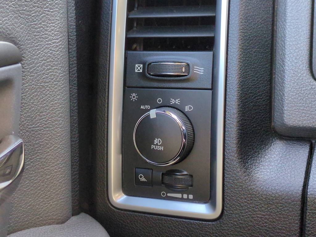 Thumbnail: 2017 RAM 1500 - 31