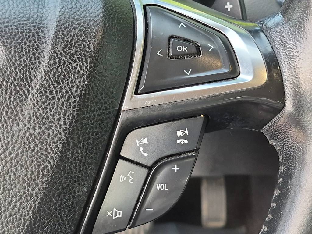 Thumbnail: 2020 Ford Fusion - 32