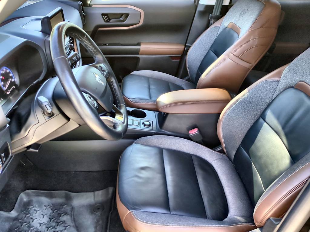 Thumbnail: 2023 Ford Bronco Sport - 10