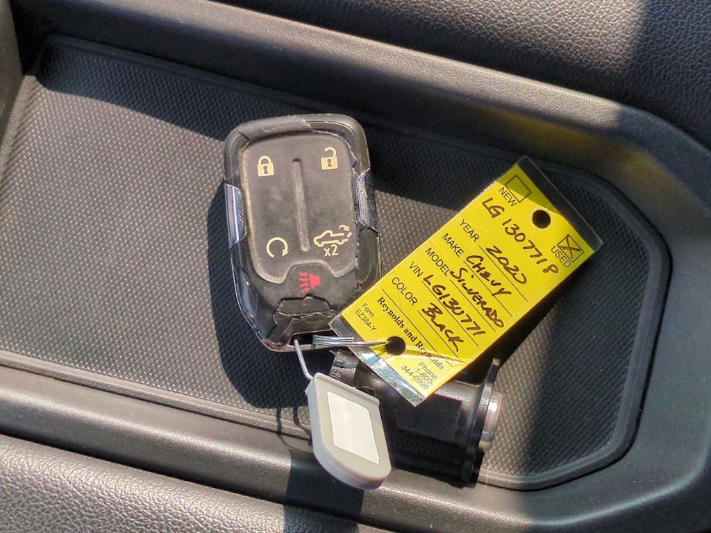 Thumbnail: 2020 Chevrolet Silverado 1500 - 18