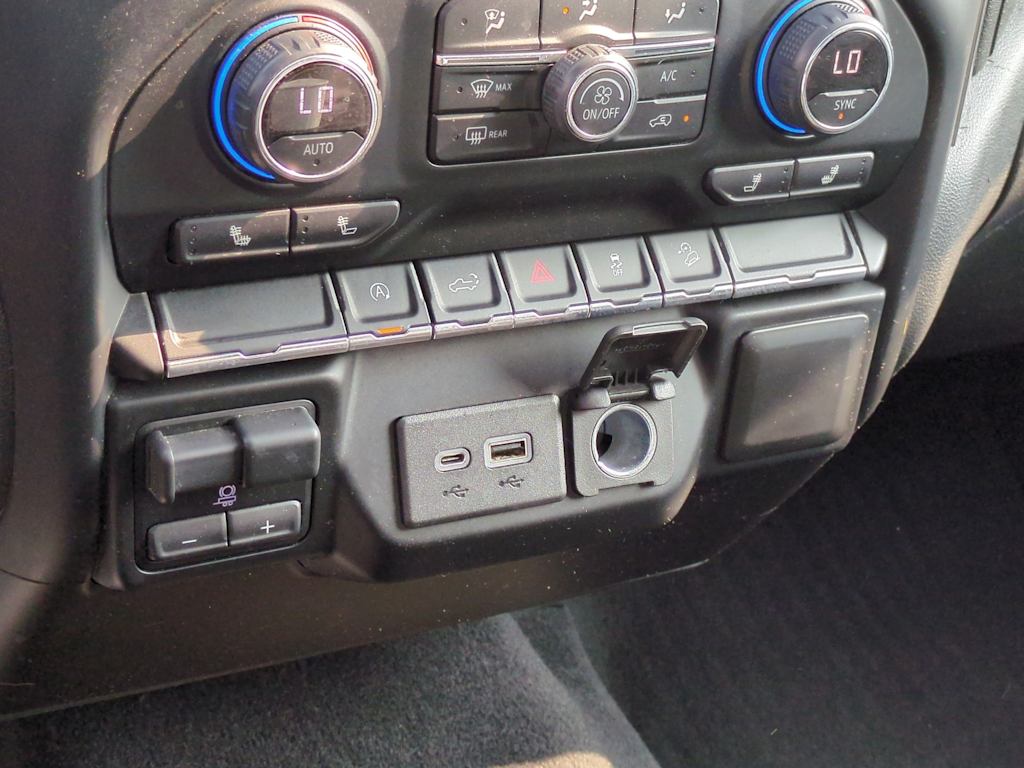 Thumbnail: 2020 Chevrolet Silverado 1500 - 36