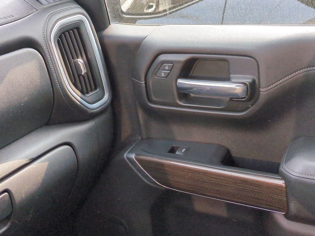 Thumbnail: 2020 Chevrolet Silverado 1500 - 35