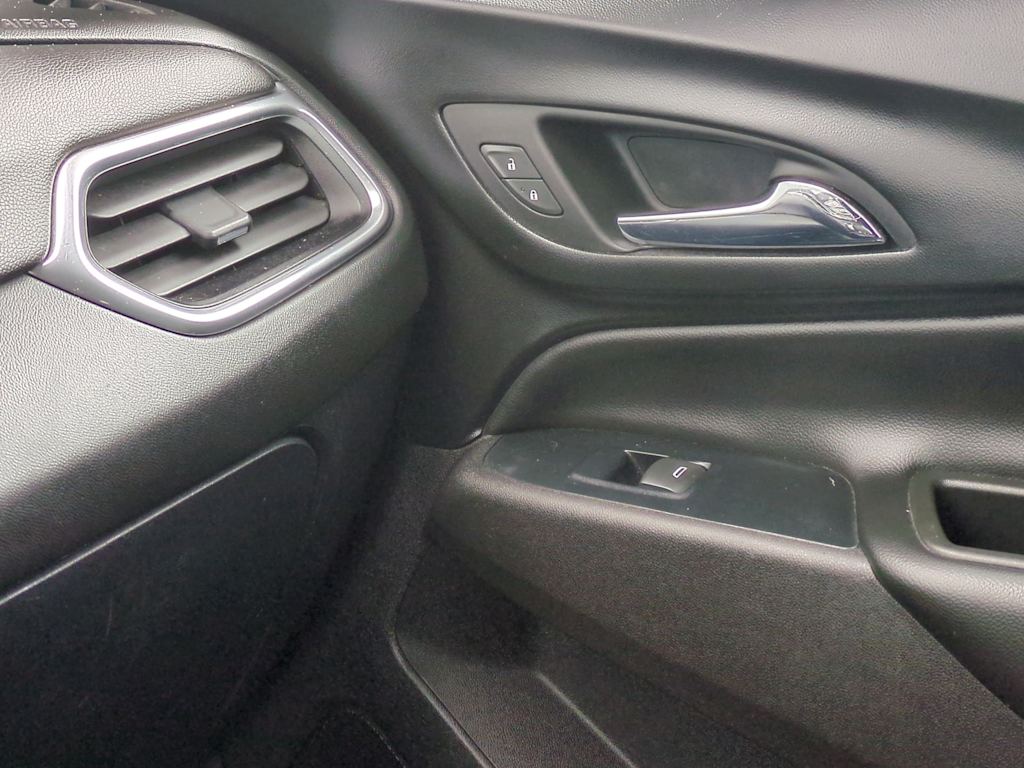 Thumbnail: 2019 Chevrolet Equinox - 37