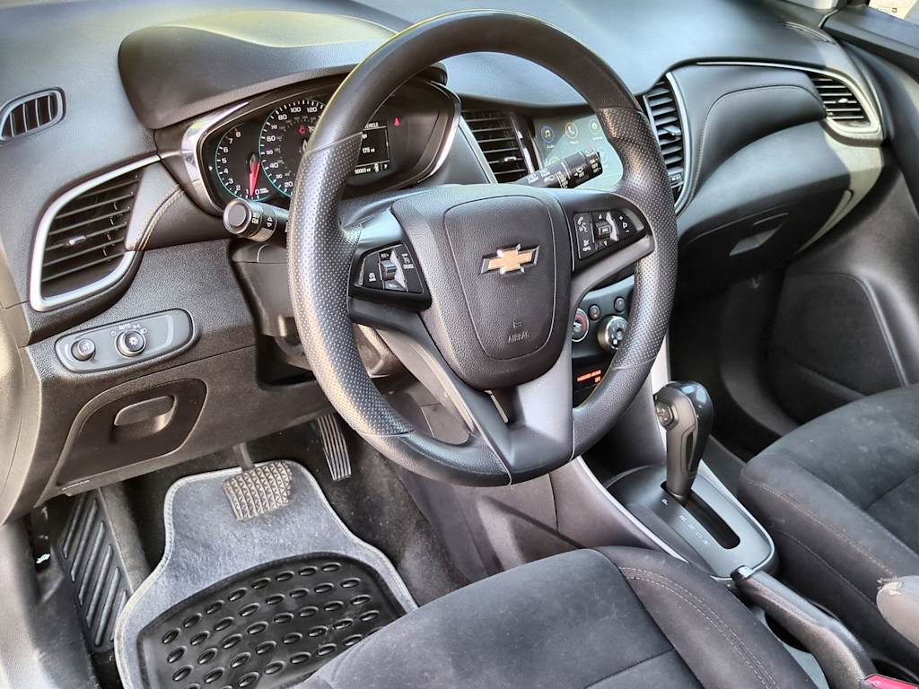 Thumbnail: 2019 Chevrolet Trax - 2