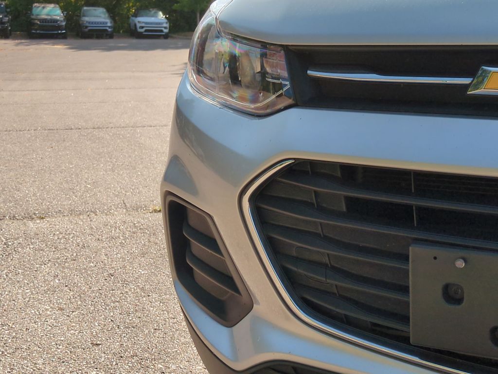 Thumbnail: 2019 Chevrolet Trax - 7