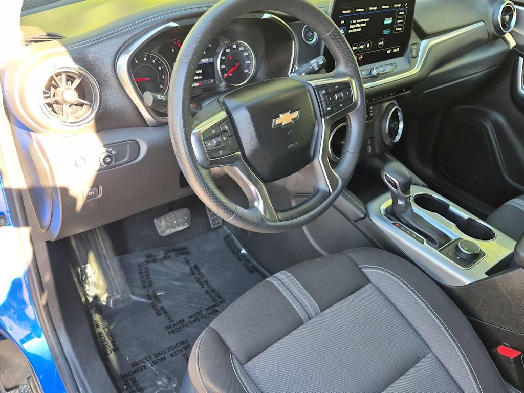 Thumbnail: 2025 Chevrolet Blazer - 2