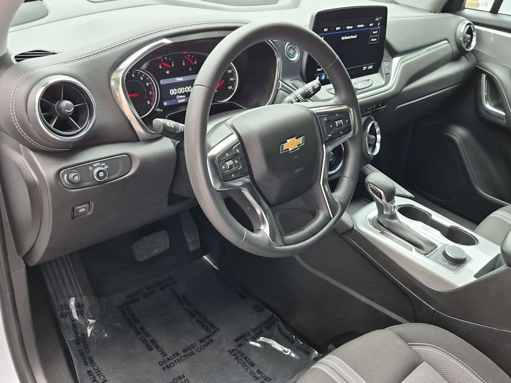 Thumbnail: 2025 Chevrolet Blazer - 2