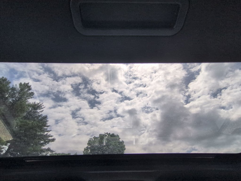 Thumbnail: 2010 Mercury Mariner - 18