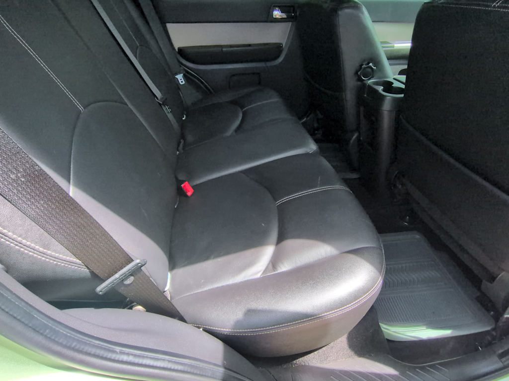 Thumbnail: 2010 Mercury Mariner - 28