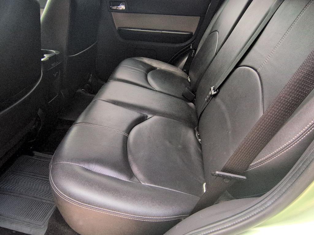 Thumbnail: 2010 Mercury Mariner - 12