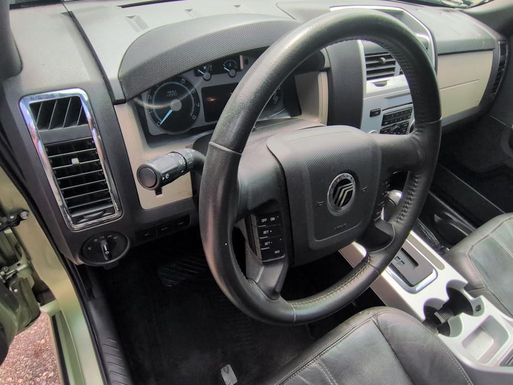 Thumbnail: 2010 Mercury Mariner - 2