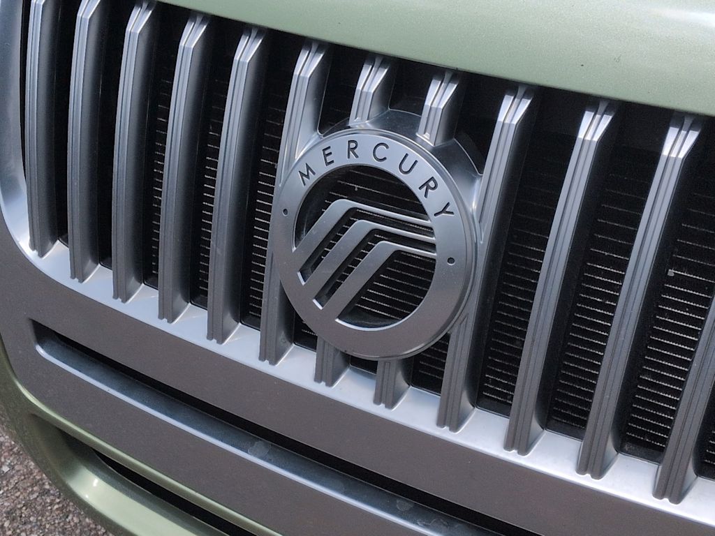 Thumbnail: 2010 Mercury Mariner - 7